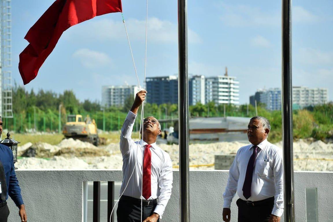 އަންނަ އާދިއްތަ ދުވަސް ސަރުކާރު ބަންދު! 