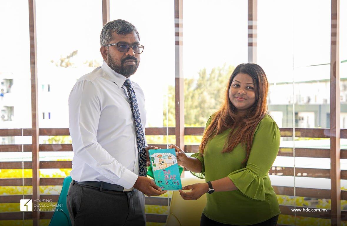 މިއަދުގެ ދަރިވަރުންގެ ހިޔާލުގައި 2045ގައި ރާއްޖެ އޮންނާގޮތުގެ ފޮތެއް 