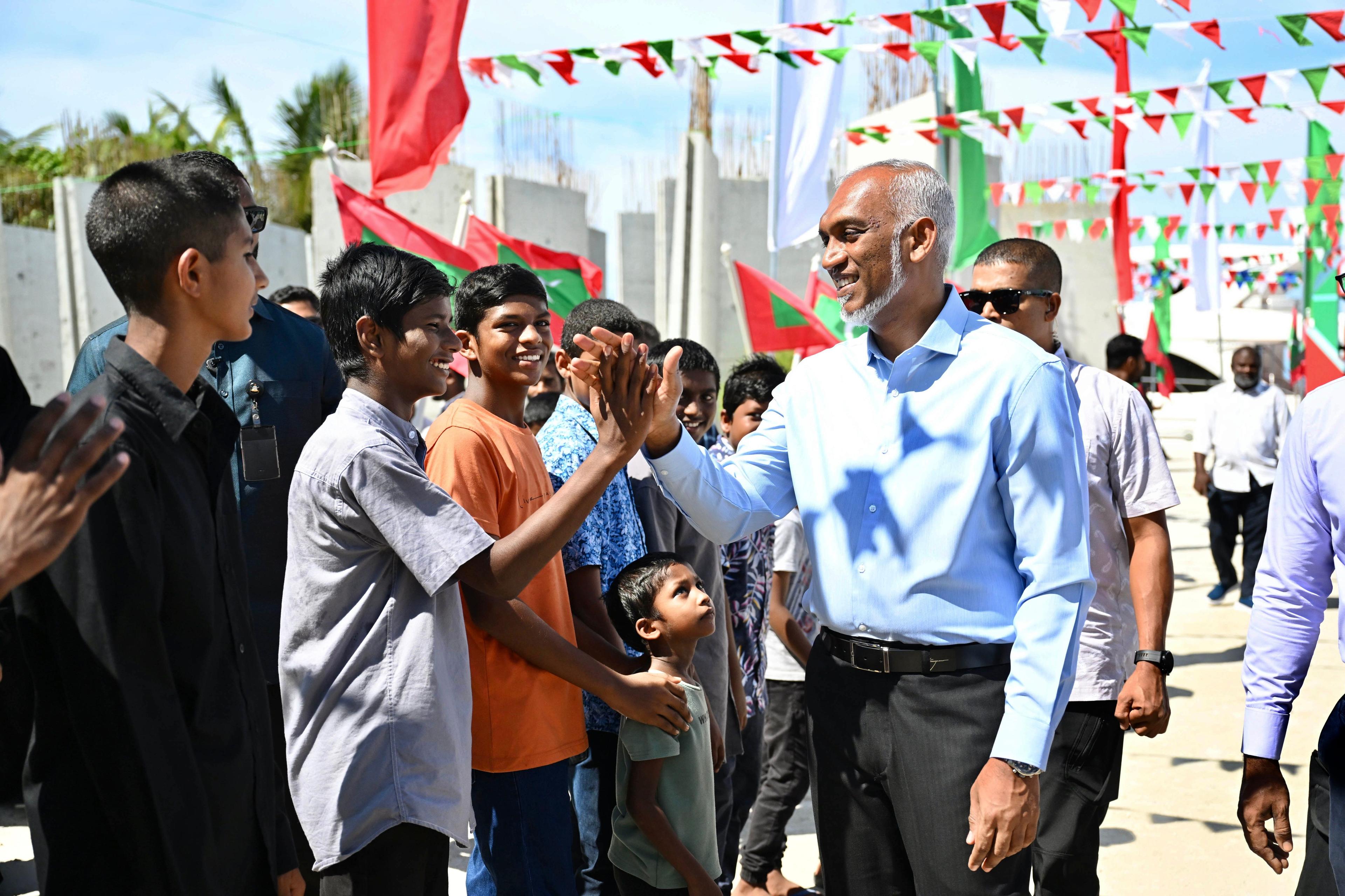 ޒުވާނުންނަށް ކުރާ އިންވެސްޓްމަންޓްތައް އިތުރުކުރުން މުހިންމު: ރައީސް