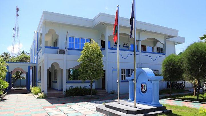 އުމުރާއަށް ގެންދާނެ ކަމަށްބުނެ ފައިސާ ނެގި މައްސަލަ ފުލުހުން ބަލަން ފަށައިފި