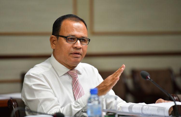 އާދަމް ޝަރީފް 