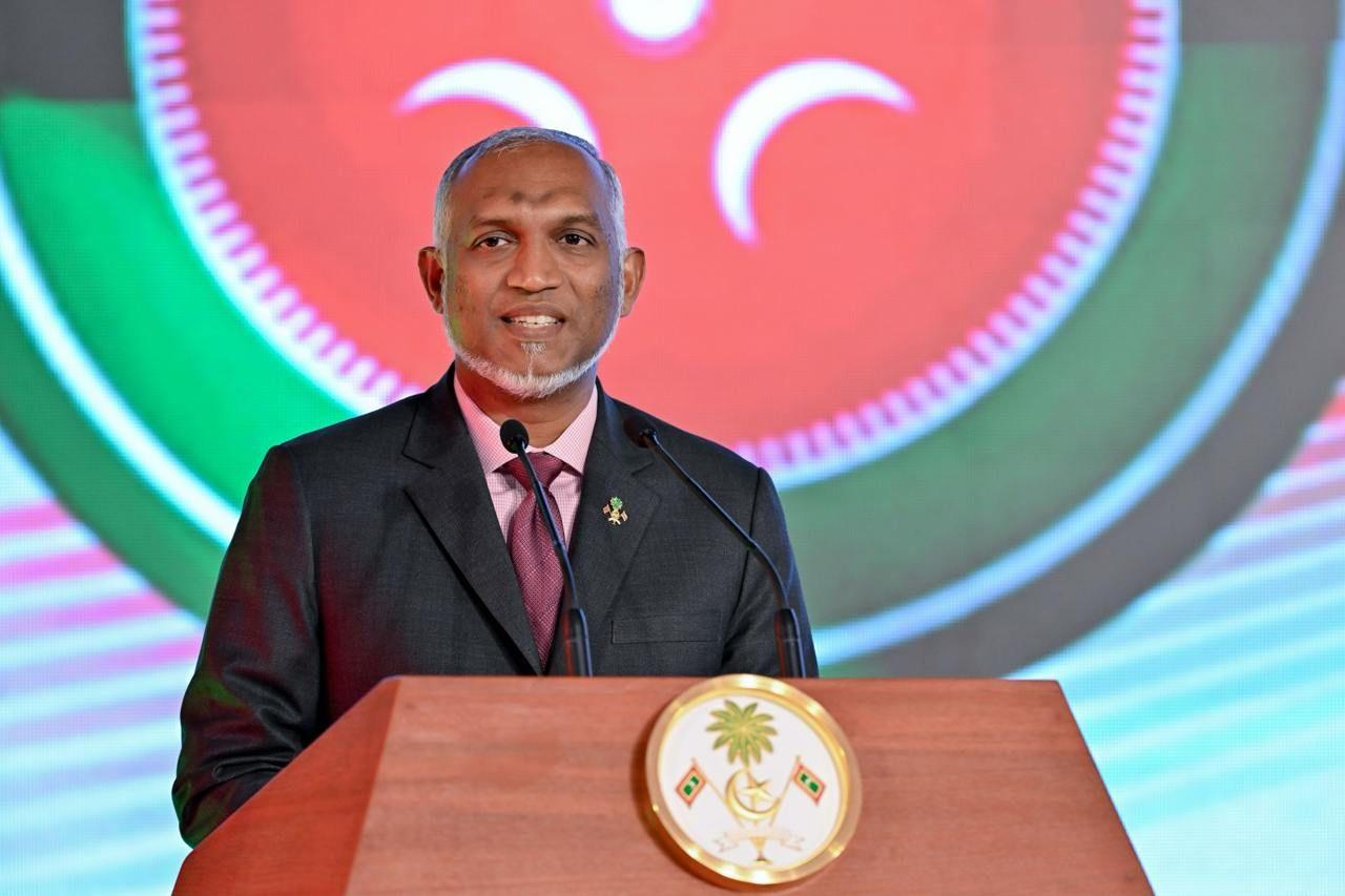 ނަސްރުގެ ދުވަހުގެ ޚާއްސަ ޖަލްސާގައި ރައީސުލްޖުމްހޫރިއްޔާ ޑރ. މުހަންމަދު މުއިއްޒު ވާހަކަފުޅުދައްކަވަނީ--- ފޮޓޯ: ރައިސް އޮފީސް