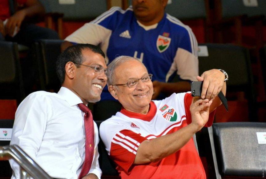 ރައީސް މަޢުމޫނާއި ނަޝީދު 