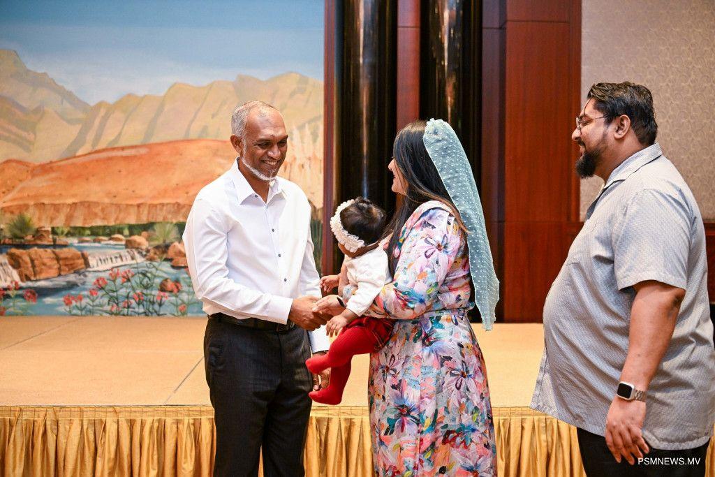 ރައީސް ޑރ މުޙައްމަދު މުޢިއްޒު 