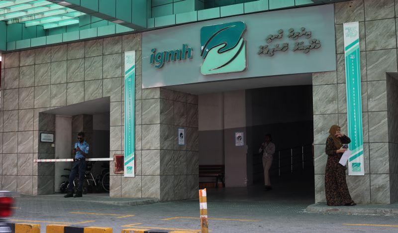 އަލިފާނުގެ ހާދިސާގައި ހާލުދެރަވެ މާލެ ގެނައި 2 މީހުންނަށް ވެންޓިލޭޓަރުގައި ފަރުވާ ދެނީ