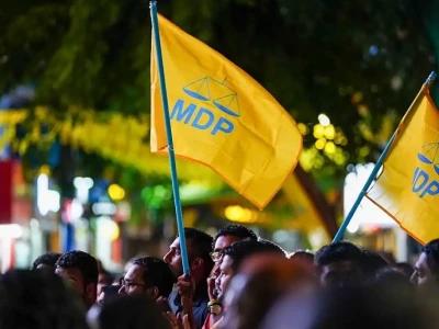 މައުރޫފު ޒާކިރާއި މަސްވެރިންތަކެއް ހައްޔަރު ކުރި ކުރުން އެމްޑީޕީން ކުށްވެރިކޮށްފި