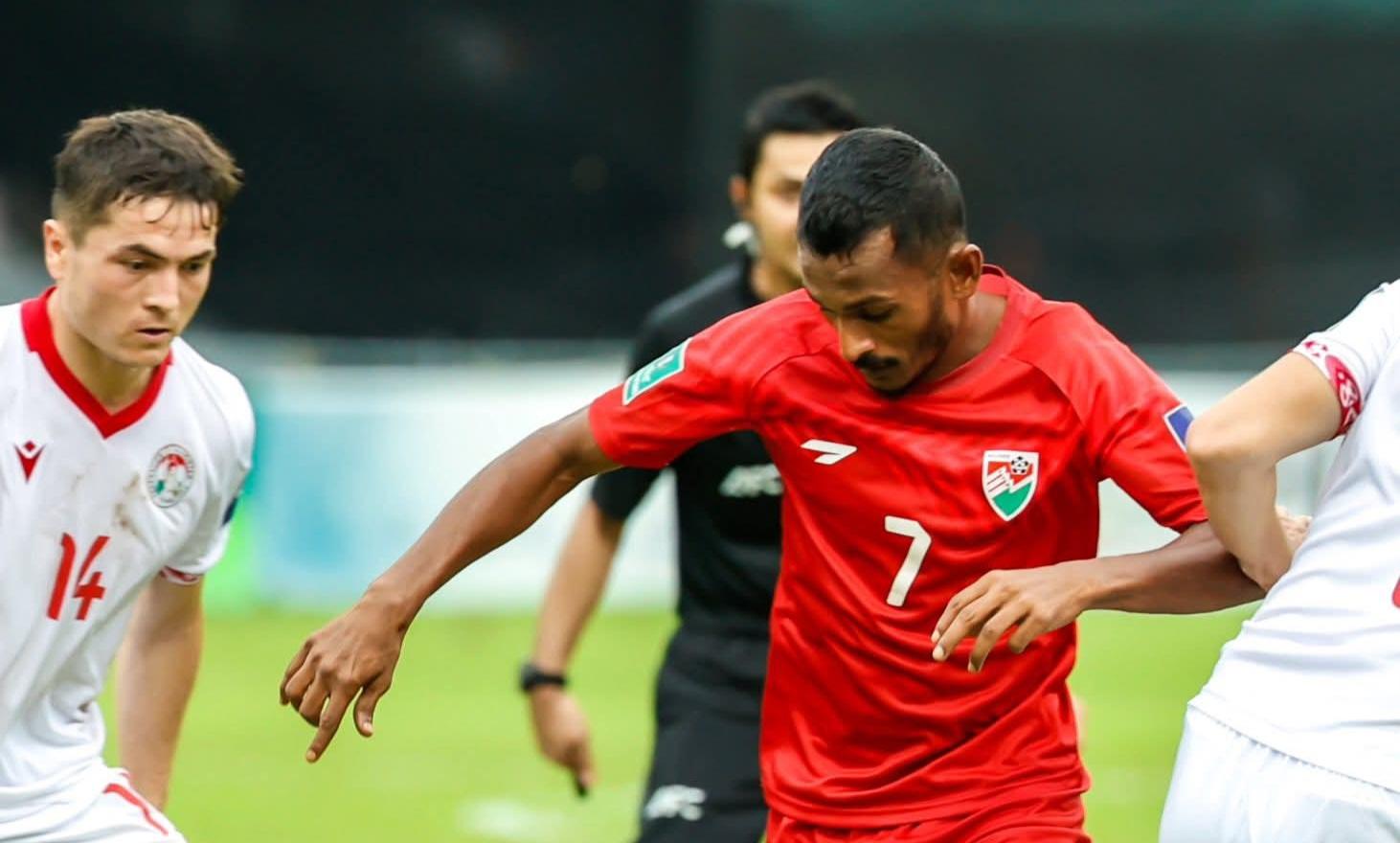 ތަޖިކިސްތާނާއި ދިވެހިރާއްޖެ ވާދަކުރި މެޗުގެ ތެރެއިން..