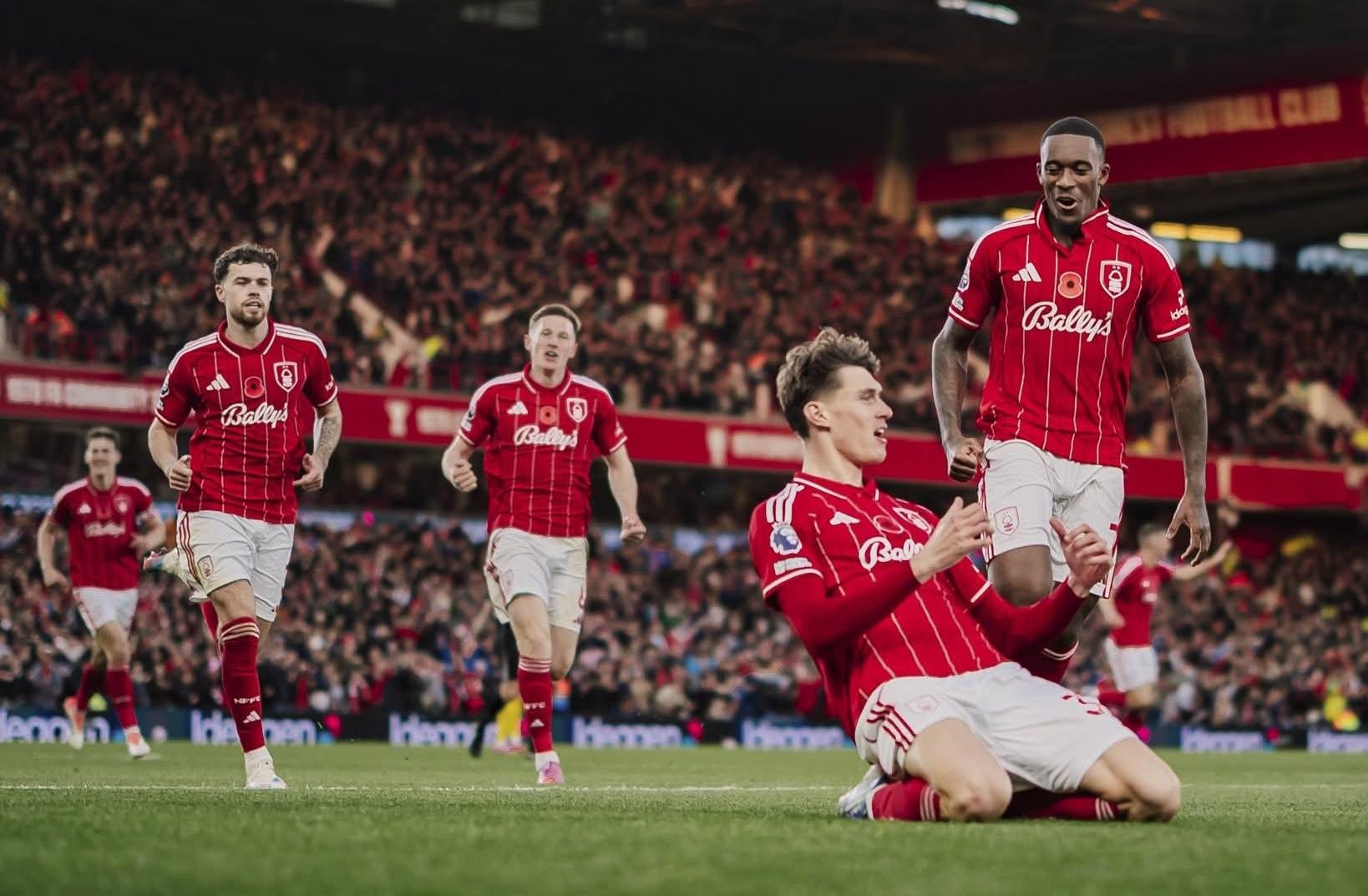 ރެލިގޭޝަން ޒޯނުގައި އޮތް ފޮރެސްޓް އިން ފޯމުގައި އޮތް ޔުނައިޓެޑް ހުއްޓުވައިފި