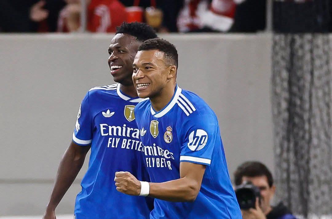 އެމްބާޕޭގެ ހަތަރު ލަނޑާއެކު، އޮލިމްޕިއާކޯސް އަތުން ރެއާލް މެޑްރިޑަށް އުނދަގޫ މޮޅެއް