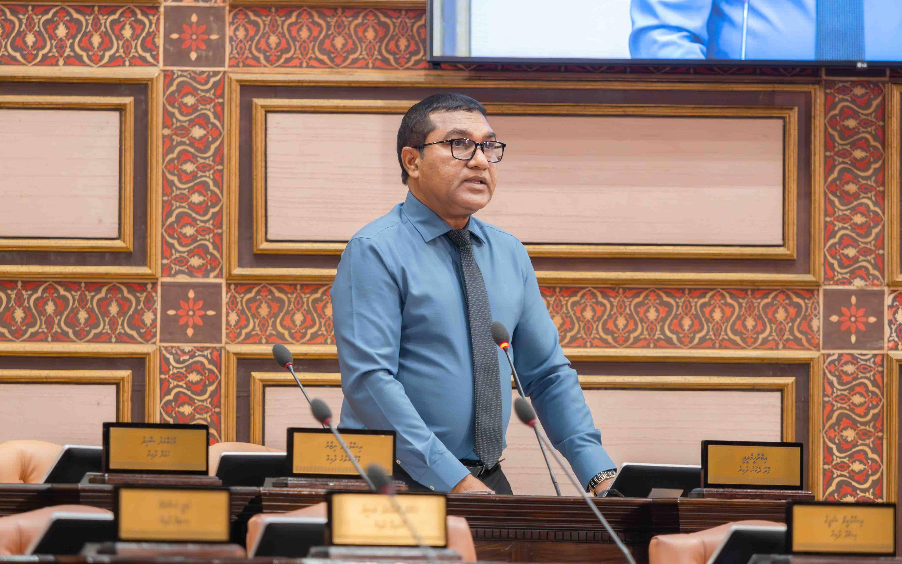 ދައުލަތުގެ ދަރަނި 127 ބިލިއަންގައި އޮތް އިރު ރަހުނު ނުކުރާއެއްވެސް ތަނެއް ރާއްޖޭގައި ނެތް:  އައިބީ