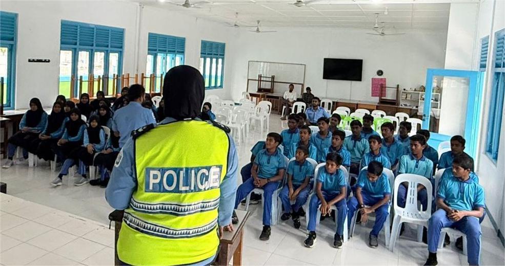 ކިނޮޅަހުގައި ޓްރެފިކް އެވެއާނަސް ޕްރޮގްރާމެއް ކުރިއަށް ގެންގޮސްފި