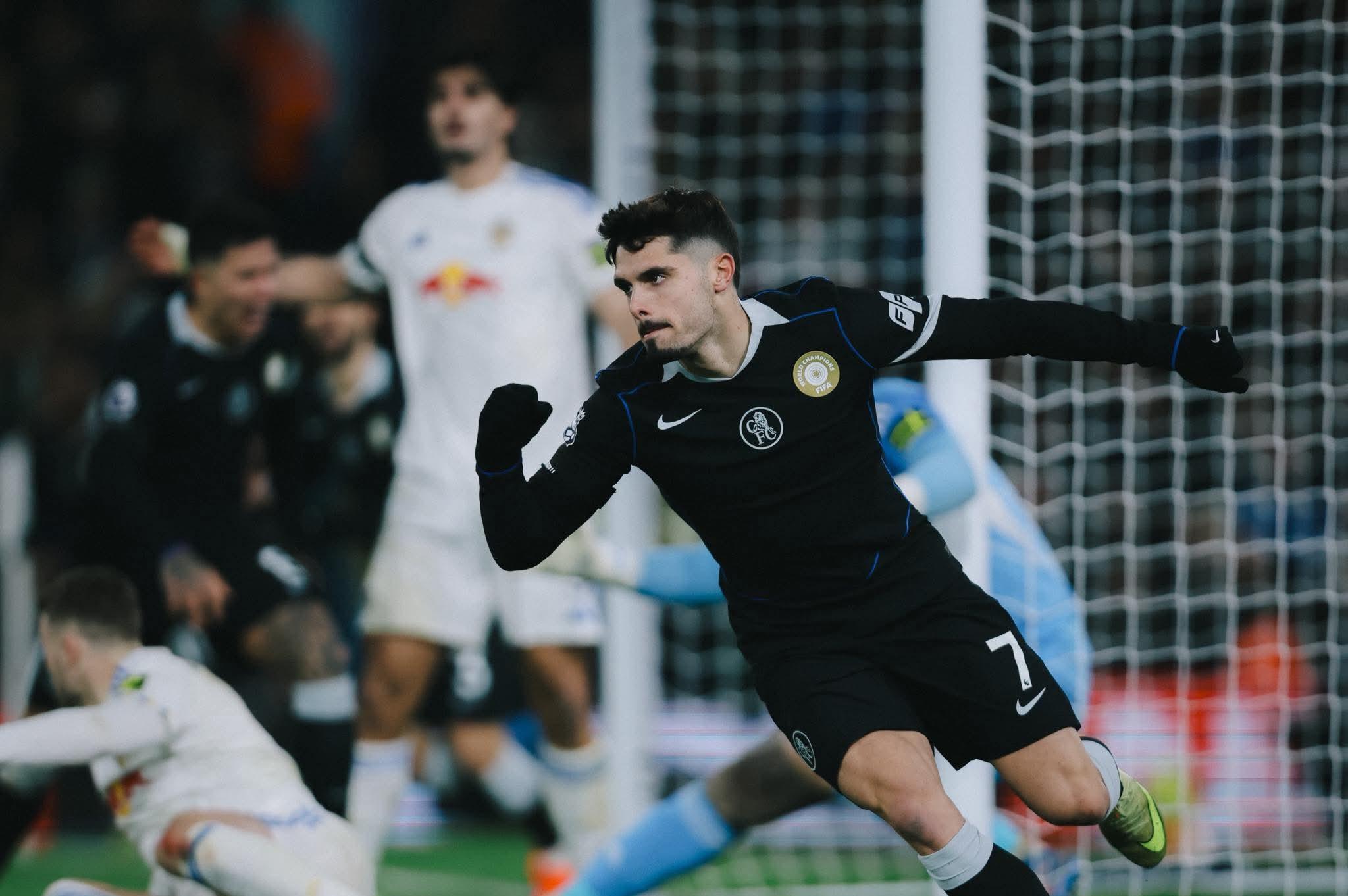 ރެލިގޭޝަން ޒޯނުގައި އޮތް ލީޑްސް އިން ޗެލްސީ ސިއްސުވާލައިފި