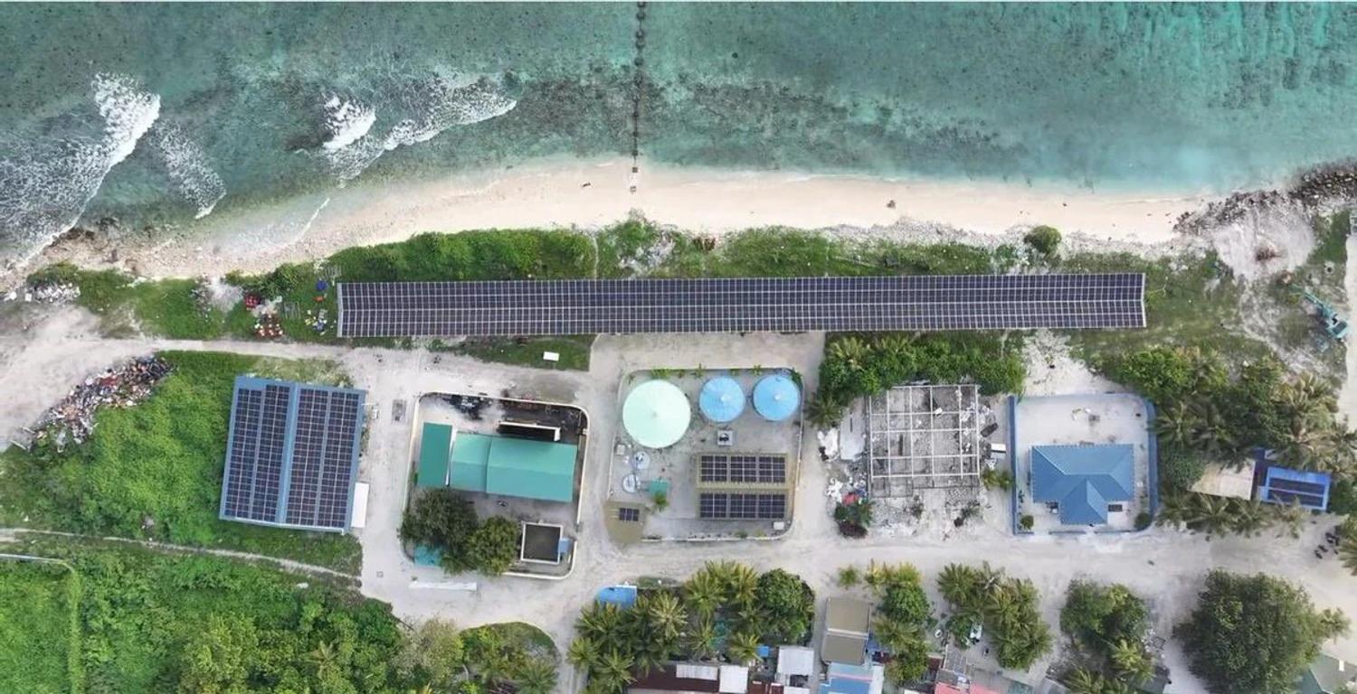 ކިނޮޅަހުގައި އެންމެ ފަހުގެ ސޯލާ-ޑީޒަލް-ބެޓެރީ ހައިބްރިޑް ނިޒާމެއް ގާއިމުކުރުމުގެ މަސައްކަތް ކުރިއަށް