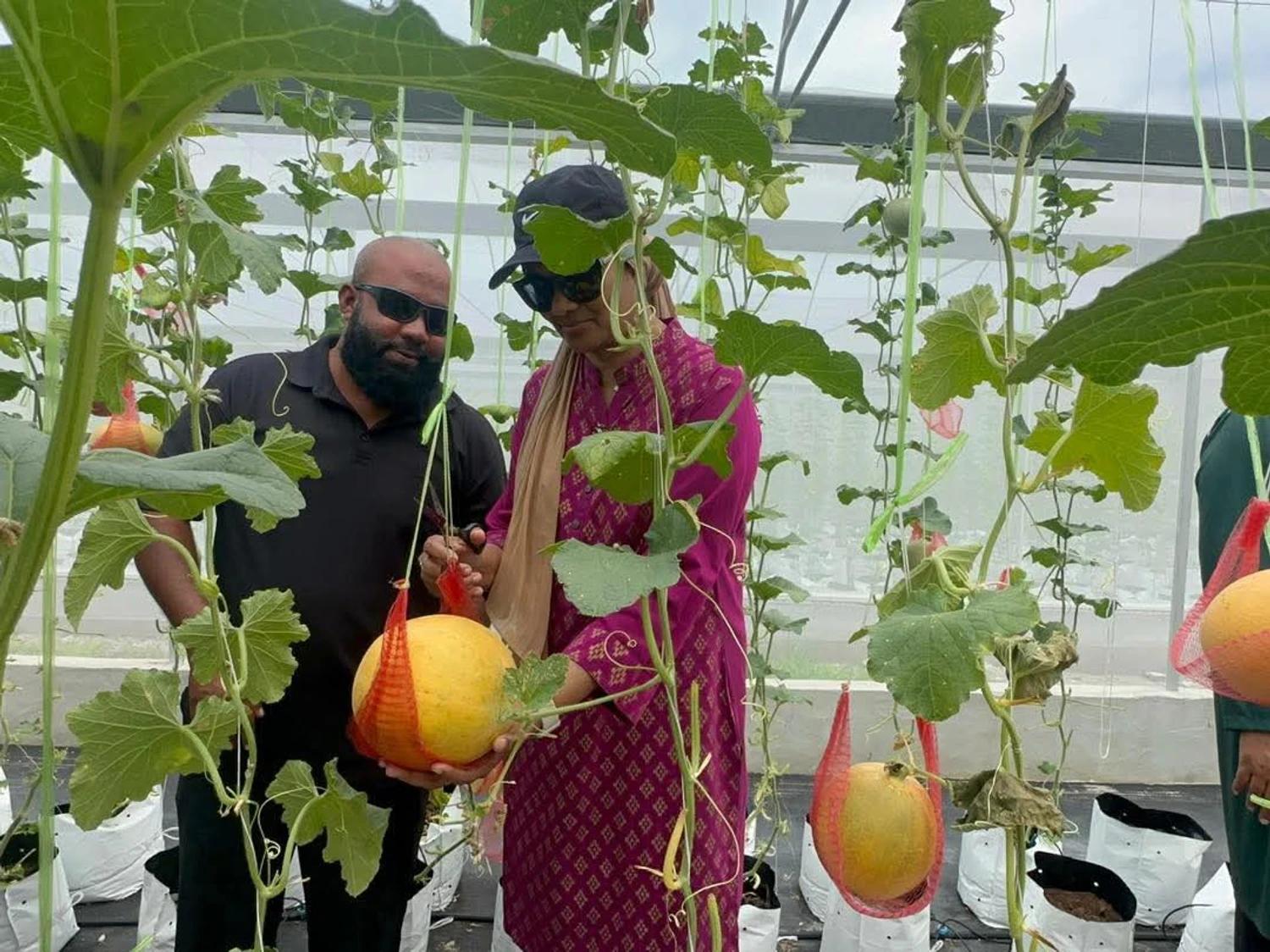 މިނިސްޓަރު މާރިޔާ ލ އަތޮޅުގެ ބައެއް ރަށްތަކުގެ ދަނޑުވެރިކަމުގެ ހާލަތު ބައްލަވައިލައްވައިފި