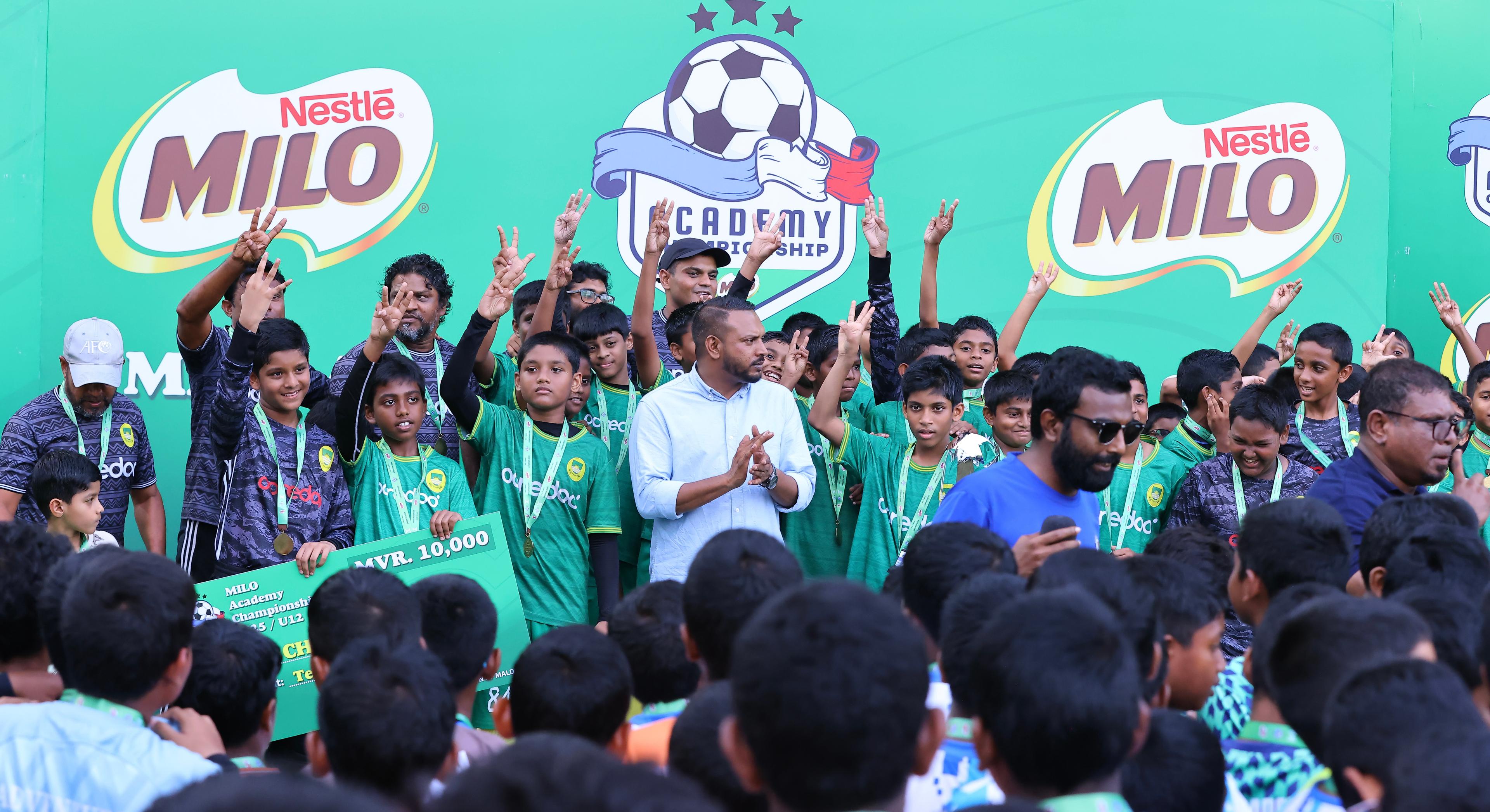 12 އަހަރުންދަށުގެ މައިލޯ އެކަޑަމީ ޗެންޕިއަންޝިޕް މާޒިޔާ އިން ކާމިޔާބުކޮށްފި