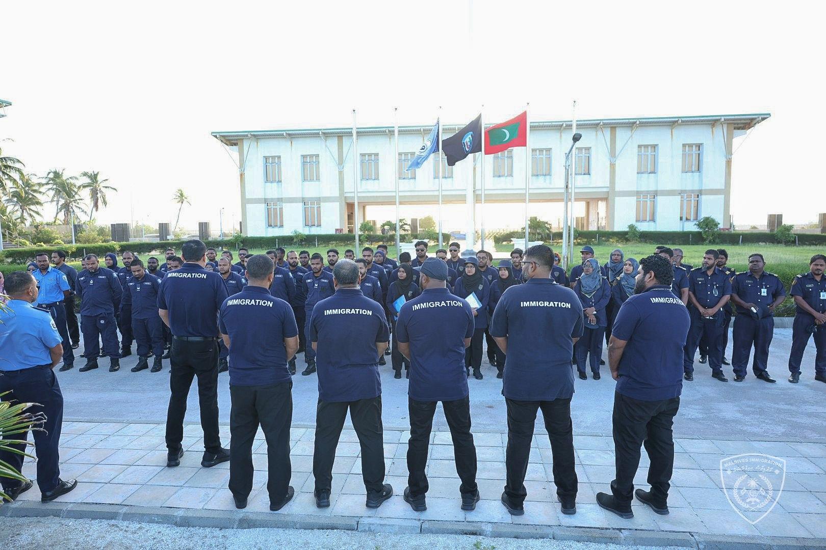 އައްޑޫގައި ގަވާއިދާ ޚިލާފަށް އުޅޭ ބިދޭސީން ހޯދުމަށް ހިންގާ ބޮޑު އޮޕަރޭޝަނެއް ފަށައިފި