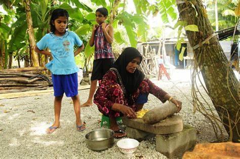 ޤައުމުގެ ޒުވާން ޖީލު ބައްޓަންކޮށް ތަރުބިއްޔަތުކުރުމުގެ ޒިންމާ އުފުލަނީ ބެލެނިވެރިން: ރައީސް 