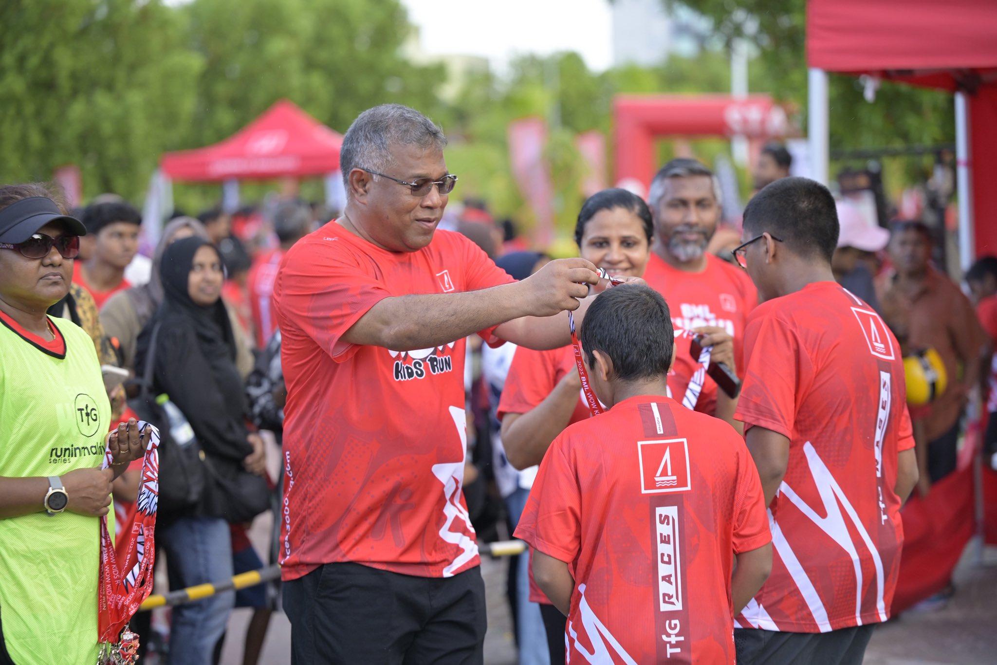 ބީއެމްއެލް ވާއު ކިޑްސް ރަން ކާމިޔާބުކަމާއެކީ ނިންމާލައިފި