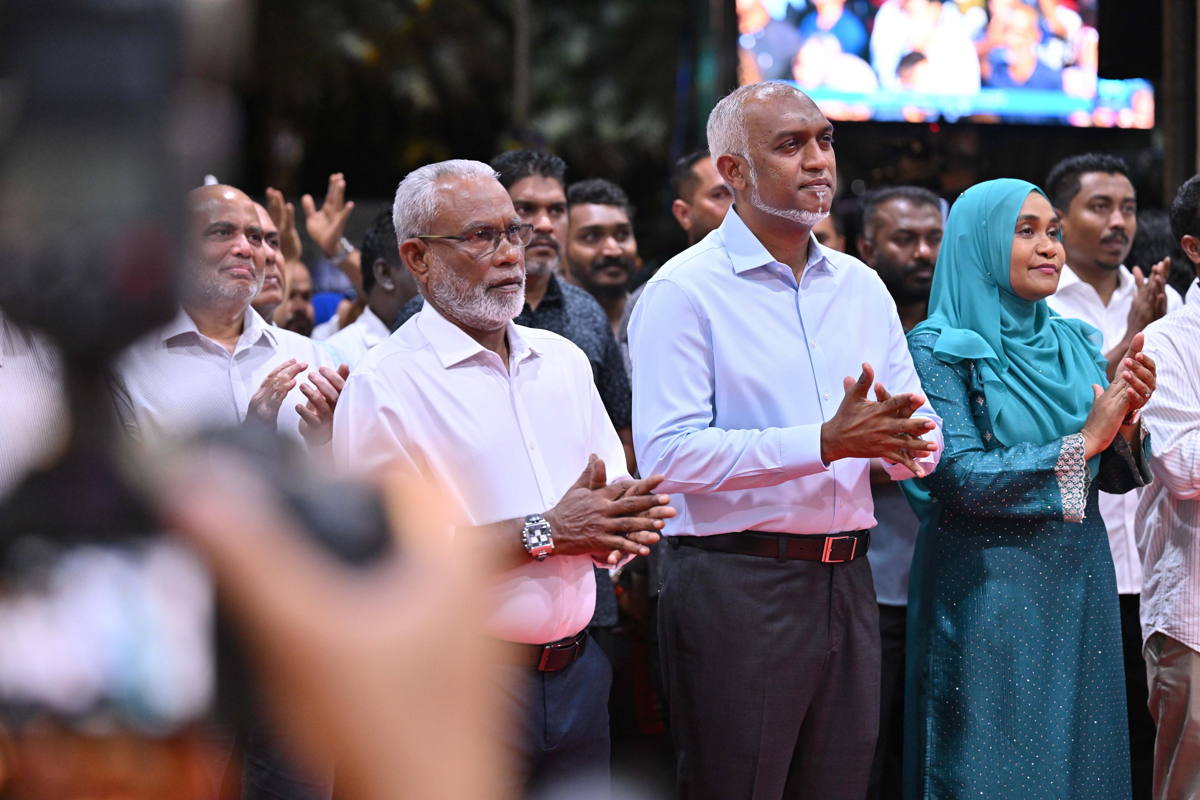 ޕީޢެންސީ އޮފީސް  ހުޅުވައިފި 