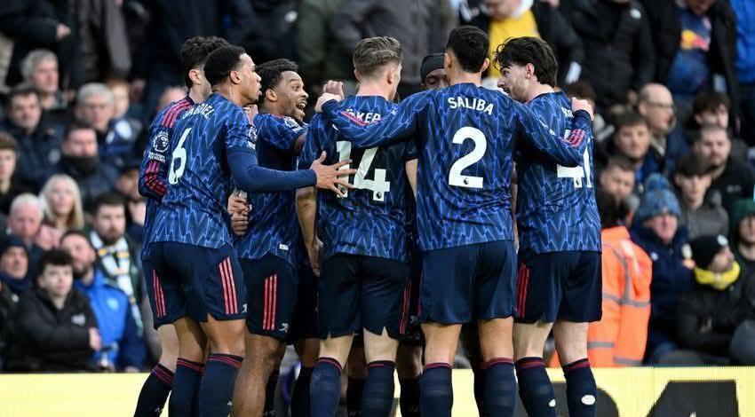 ފަސޭހަކަމާއެކު ލީޑްސް ބަލިކޮށް އާސެނަލް އިން ހަތް ޕޮއިންޓަށް ލީޑު ފުޅާކޮށްފި