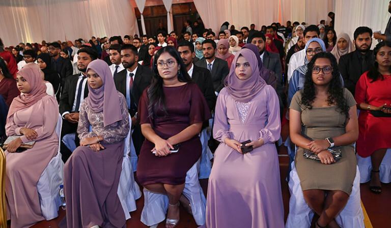 ދަރިވަރުންގެ ލޯނަށް 1 ބިލިޔަނަށްވުރެ ގިނަ ރުފިޔާ ސަރުކާރުން ޙަރަދުކޮށްފި