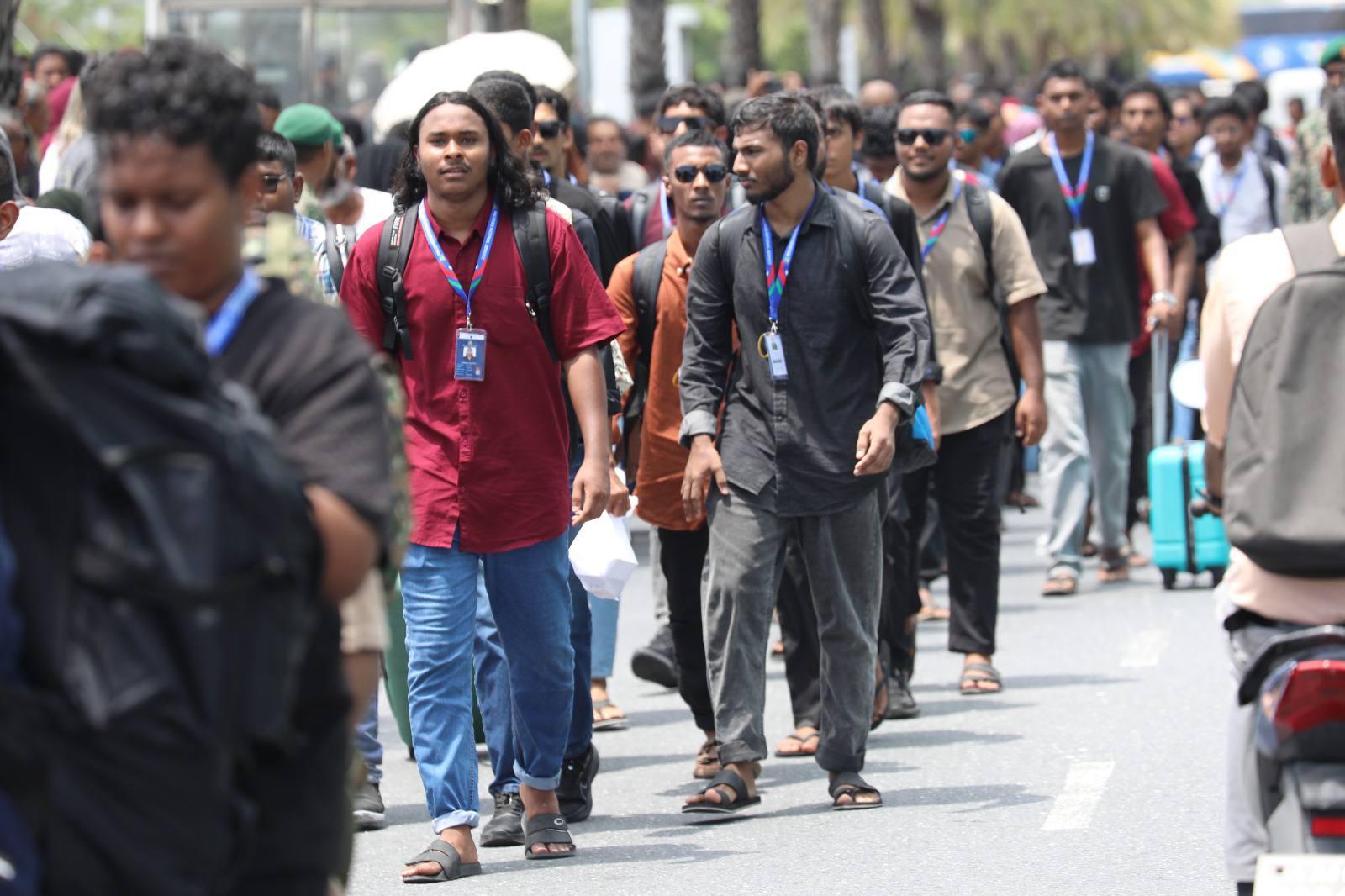 ވަތަނީ ހިދުމަތުގެ އަސާސީ ތަމްރީނުގެ 4 ވަނަ ބެޗް ތަމްރީނުތަކަށް ފުރައިފި!