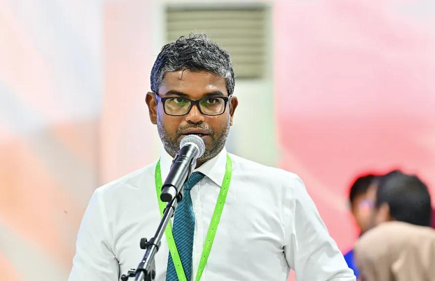 ވ. ތިނަދޫ ކައުންސިލް ރައީސްގެ މަގާމަށް ވާދަކުރުމަށް ހުޅުވާލައިފި