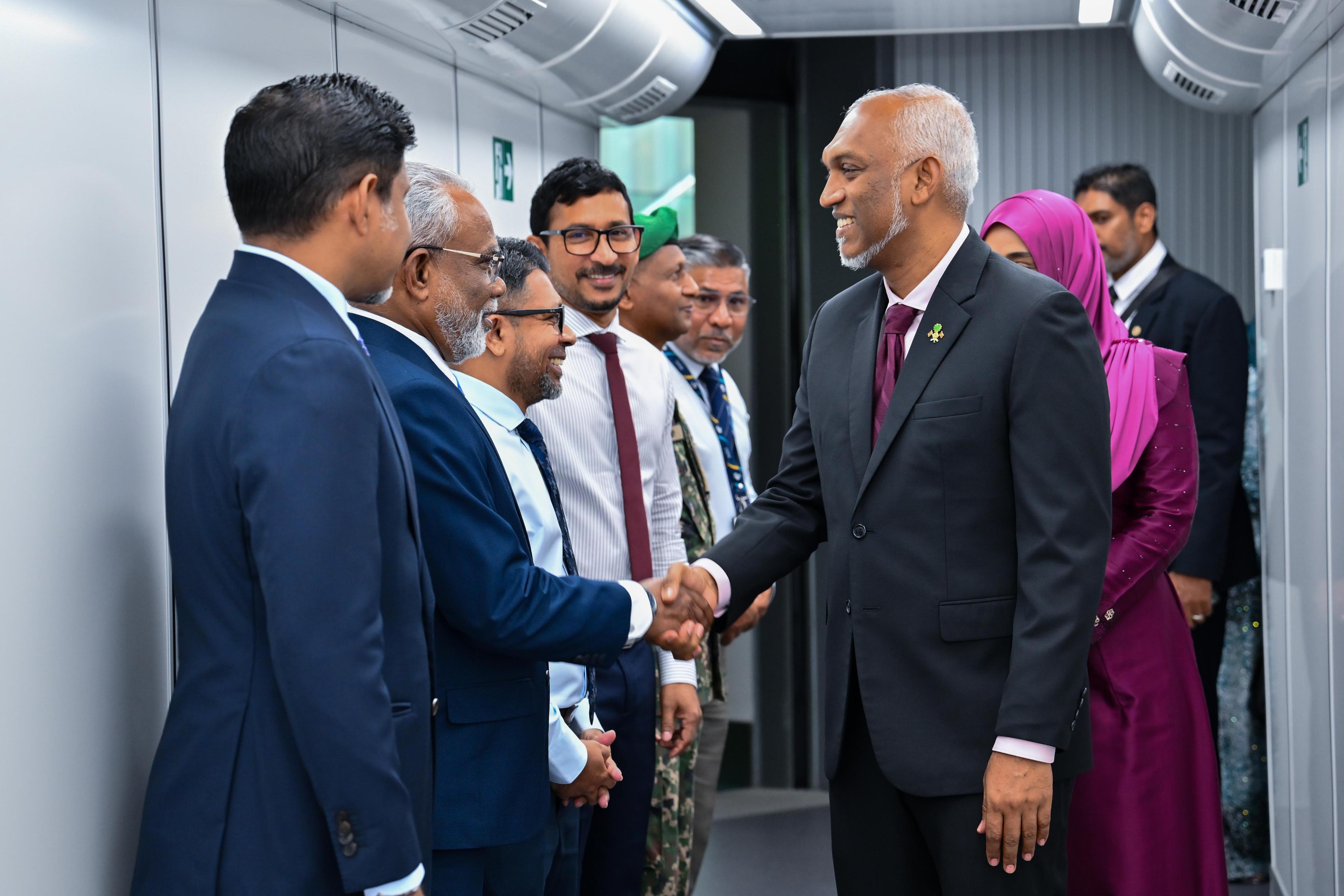 ރައީސްގެ ދެކަނބަލުން ފުރަމާނަ ދަތުރުފުޅެއްގައި ޕާކިސްތާނަށް ފުރާވަޑައިގެންފި