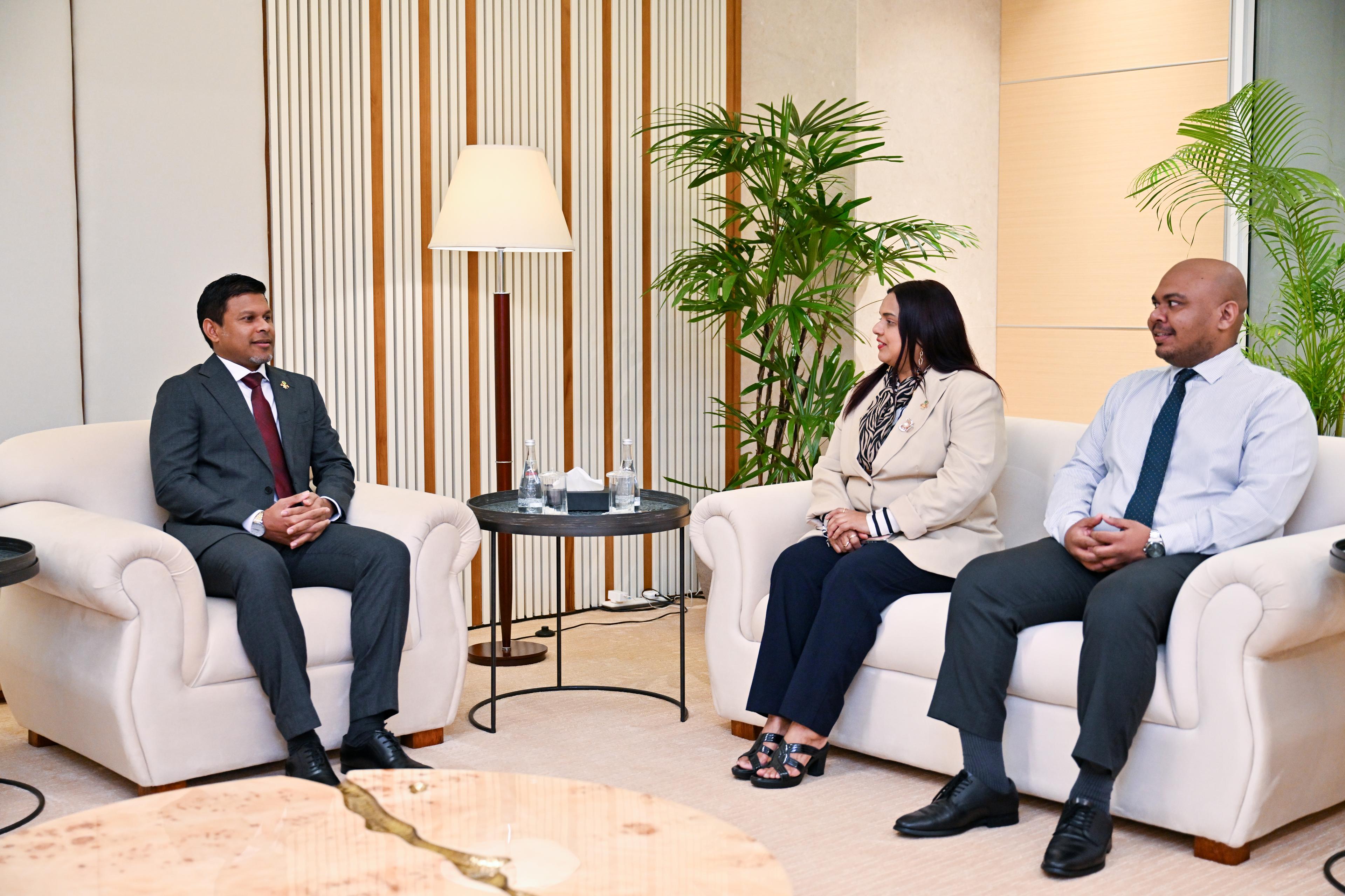 ކޮމަންވެލްތު ސަމިޓުގައި ބައިވެރިވެވަޑައިގަތުމަށް ނައިބު ރައީސް ފުރާވަޑައިގެންފި