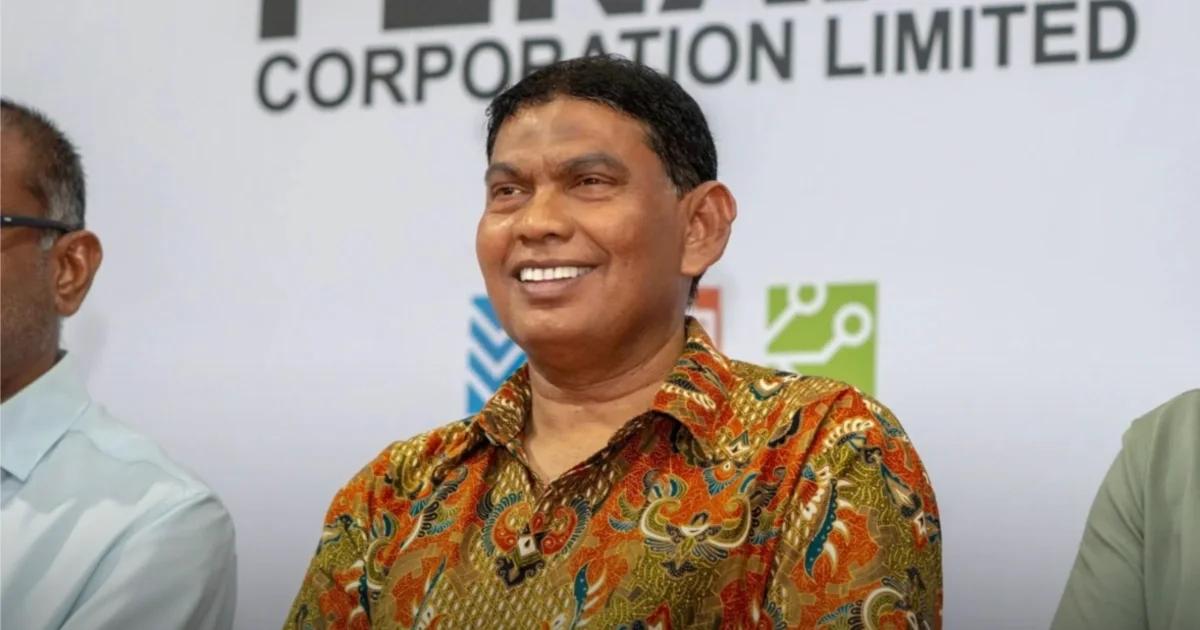 ފެނަކަ ކޯޕަރޭޝަންގެ މެނޭޖިންގ ޑިރެކްޓަރުގެ މަގާމުން އަފީފު ވަކިކޮށްފި