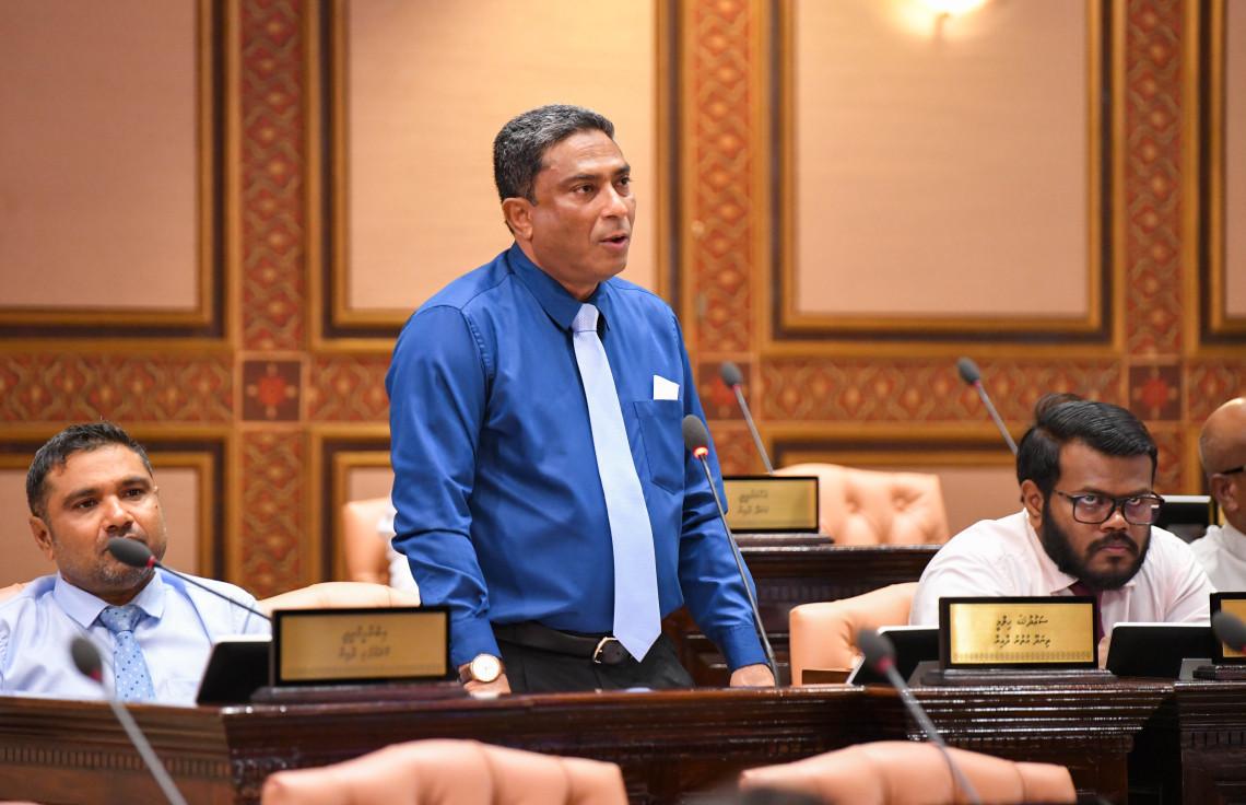 ކުޑަކުދިންގެ ޒާތީ މައުލޫމާތު އާންމުކުރި މައްސަލައިގައި ސައުދުﷲގެ މައްޗަށް ޖިނާއީ ތަހުގީގެއް ހިންގަން ފުލުހަށް!