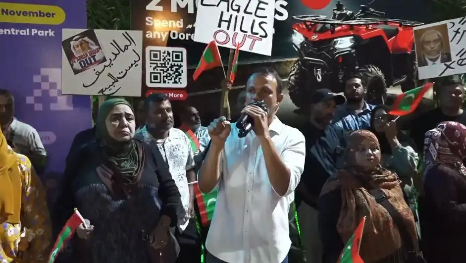 ދިވެހިންގެ ފަސްގަނޑު ވިއްކާލިޔަދީގެ ނުވާނެ!  އެންމެ ސީދާ ހަރަކާތަށް ނުކުންނަންޖެހޭ: އަލީ ހުސެއިން