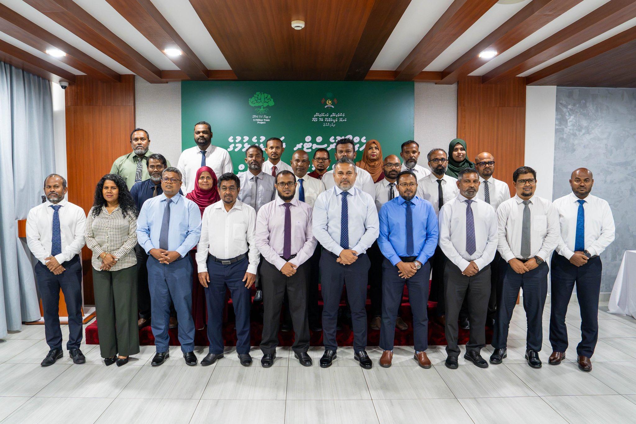 ރާއްޖޭގެ 10 ރަށެއްގައި އެގްރޯފޮރެސްޓްރީ ދަނޑުތައް ޤާއިމުކުރުމުގެ މަޝްރޫޢުގައި ސޮއިކޮށްފި