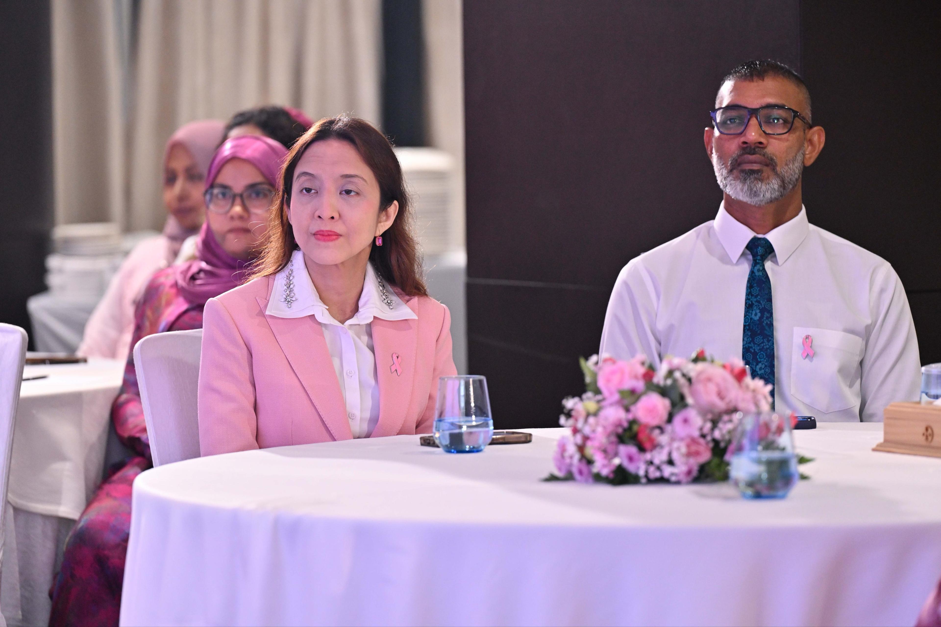 އުރަމަތީގެ ކެންސަރަށް ހޭލުންތެރިކުރުވުމަށް ބާއްވާ އަހަރީ 7 ވަނަ ސިމްޕޯޒިއަމް އިފްތިތާހުކޮށްފި