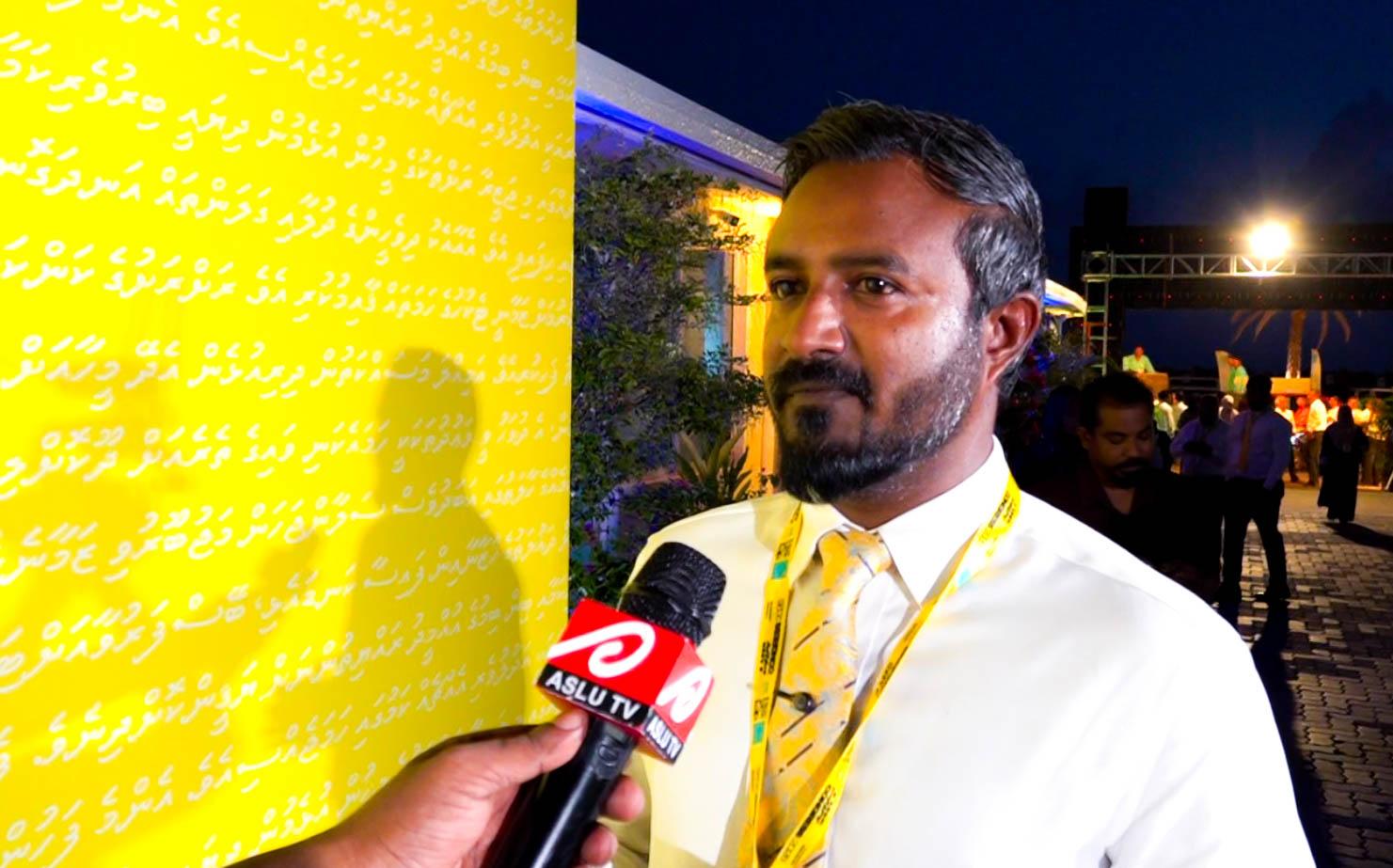 ކުޅުދުއްފުސިޓީ ތަރައްގީ ވާނީ ކޮންމެ ގެއެއްވެސް ކަރަންޓް އުފެއްދޭނެ ފަދަ އަގުހެޔޮ ނިޒާމަކާއެކު: މޭޔަރު އާތިފް