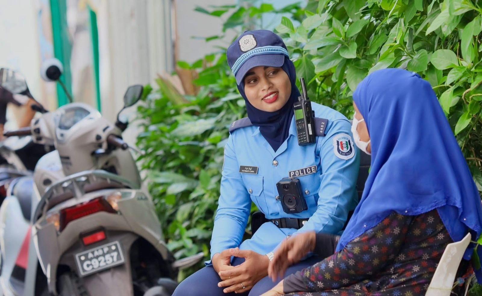 ފުލުހުންގެ ތެރެއިން ގިނަ ބައެއްގެ މުސާރަ މަދުން ދިން މައްސަލައެއް ފެންމަތިވެއްޖެ!