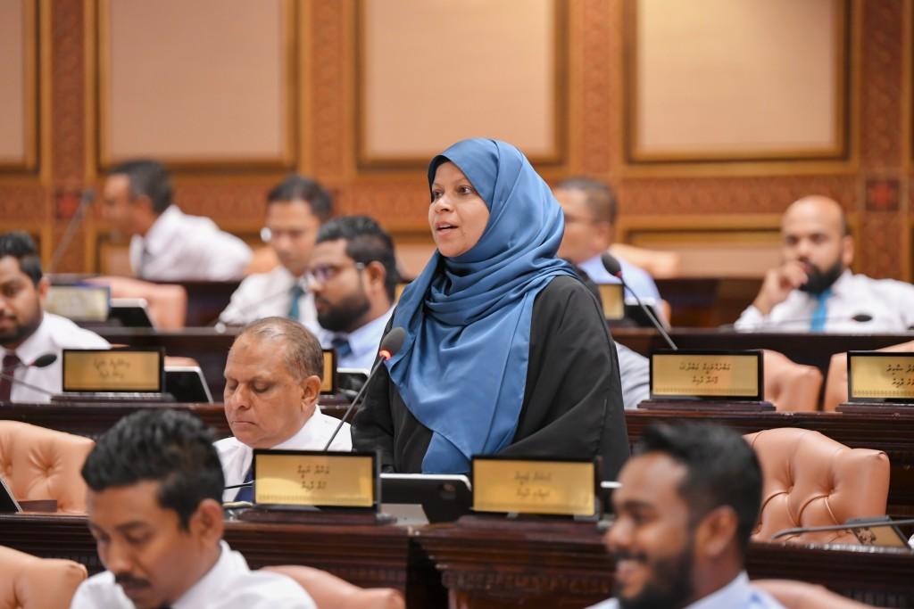 ހޯމް ސްކޫލިންގ ތައާރަފްކުރުމާ ގުޅޭ ބިލު މަޖިލީހަށް ހުށަހަޅައިފި