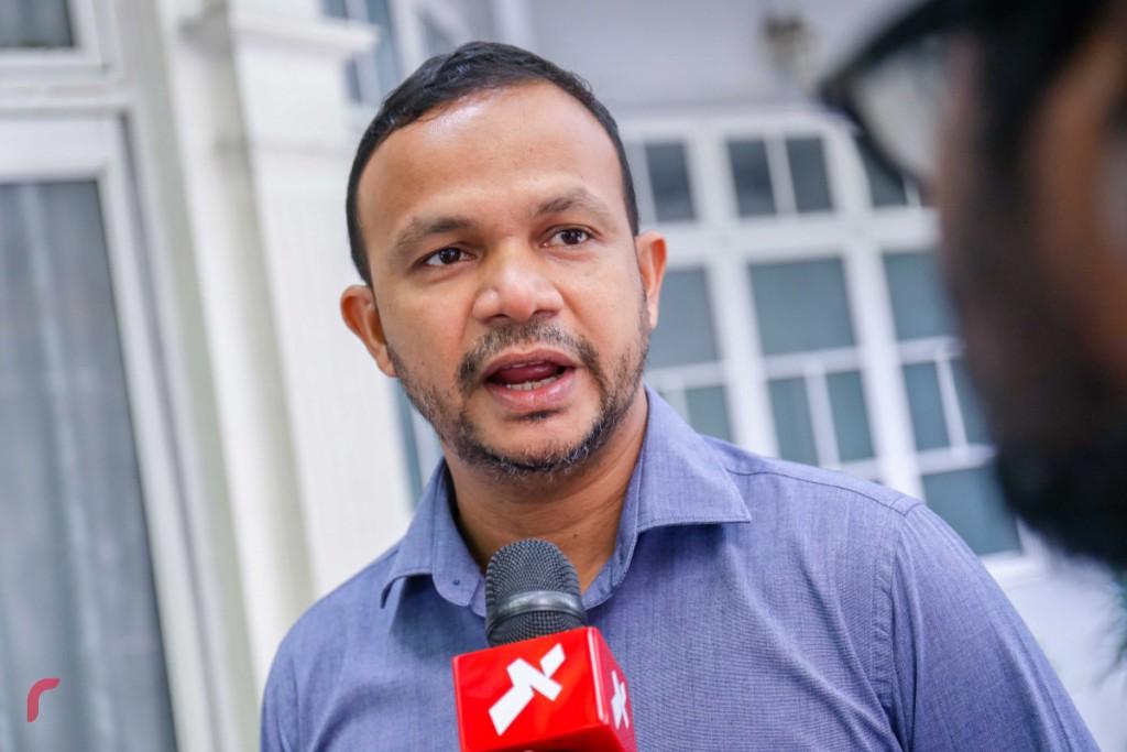 ޒަޔަނިސްޓުންނަށް ރާއްޖޭގެ ރަށްވެހިކަންދީ، ގައުމު ރޫޅާލަން ފުރުސަތު ދީގެންނުވާނެ: އަލީ ހުސައިން