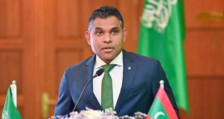  ހަރަދު ކުޑަކުރުމުގެ ނަމުގައި މުވައްޒަފުން ވަކިކޮށް، ވެރިންގެ މުސާރަ ބޮޑުކުރުން ބަލައެއް ނުގަނެވޭ: ފައިސަލް