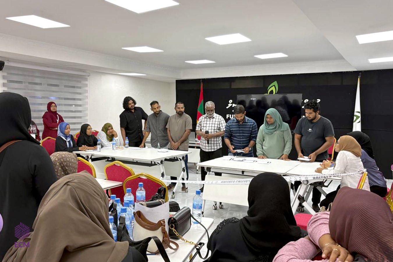ލޯކަލް ކައުންސިލް:  މޮނިޓަރުންނަށް ވާން ހުޅުވާލައިފި