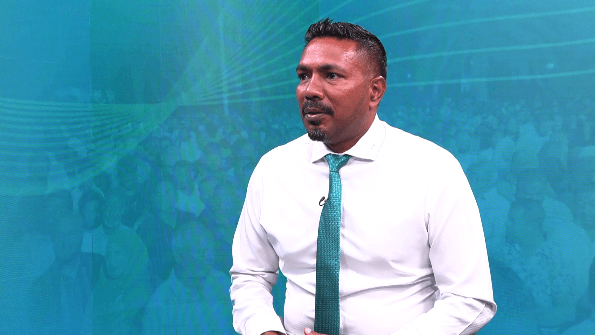 އާރުއޭސީއެލްގެ ކުރީގެ އެމްޑީ އަދި ބިލަތްދޫ ދާއިރާގެ ކުރީގެ މެމްބަރު އަހްމަދު މުބީން 