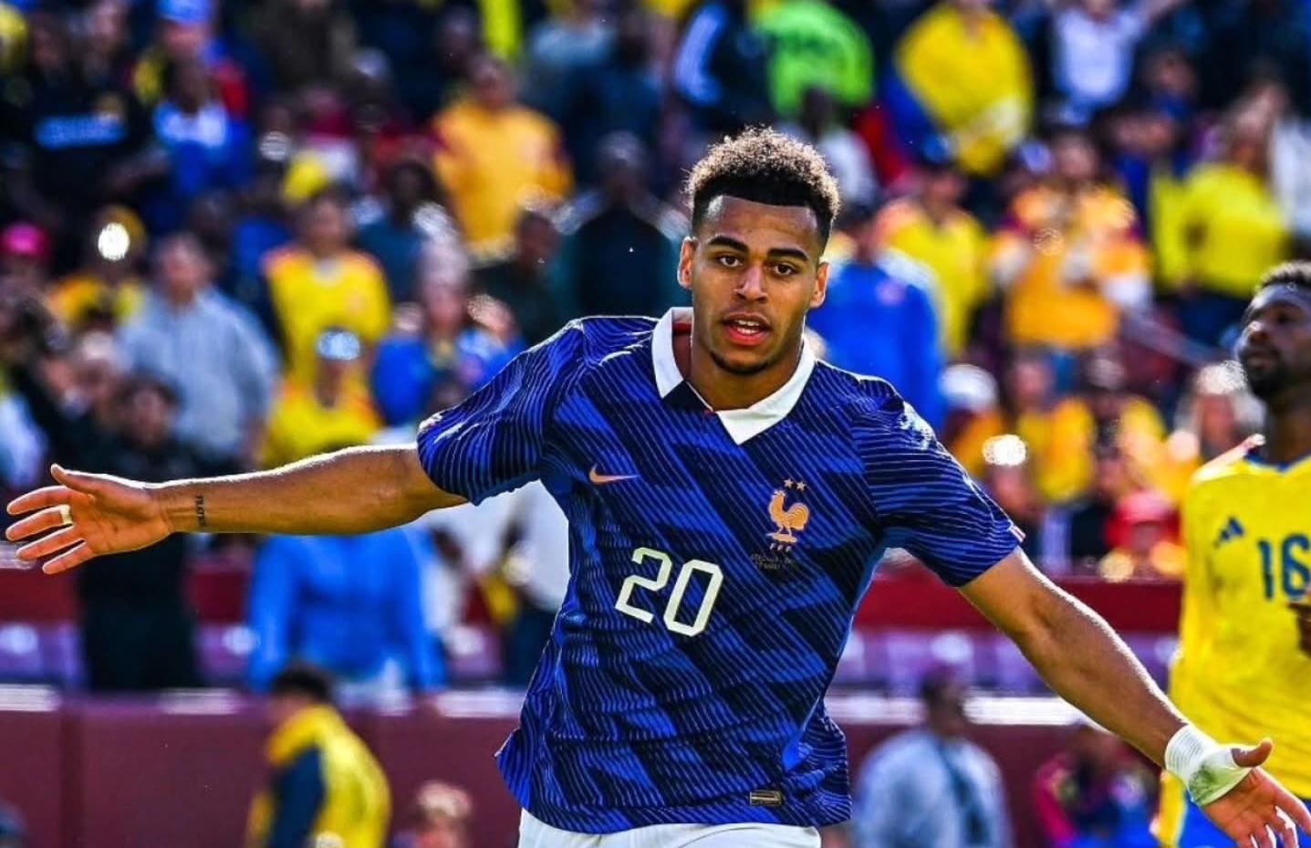 ޑޫއޭގެ ދެލަނޑާއެކު ކޮލަމްބިއާ އަތުން ފުރާންސްއަށް ފަސޭހަ މޮޅެއް