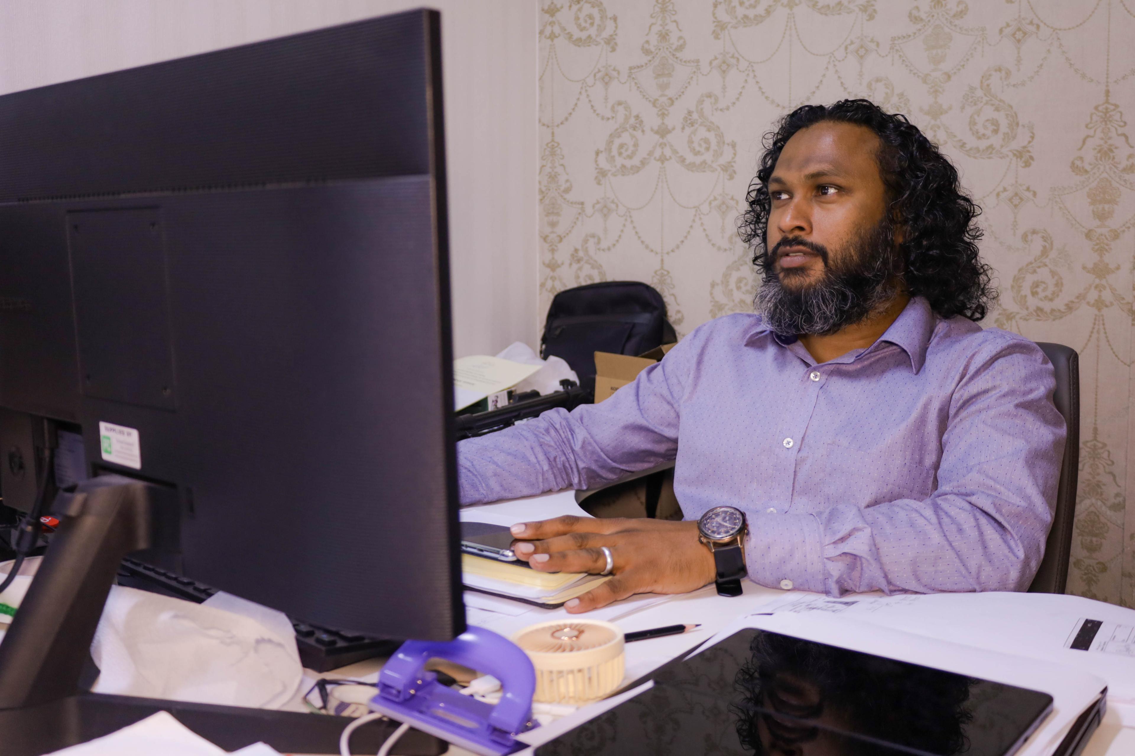 ލޯކަލް ކައުންސިލް އިންތިހާބުގެ ކެމްޕޭންގައި އަސްލު ޓީވީ އިން ހުރިހާ ކެންޑިޑޭޓުންނަށްވެސް ފުރުސަތު ދެނީ 