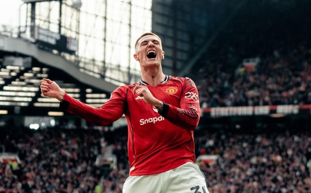 ކްރިސްޓަލް ޕެލަސް ބަލިކޮށް މެންޗެސްޓާ ޔުނައިޓެޑް ތާވަލުގެ ތިންވަނައަށް