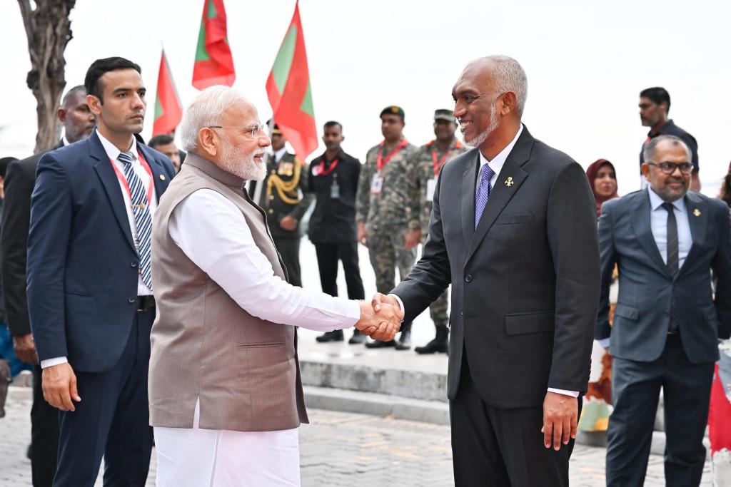 އިންޑިއާ-ރާއްޖެ މިނިވަން ވިޔަފަރީގެ އެއްބަސްވުމުގައި ސޮއިކޮށްފި