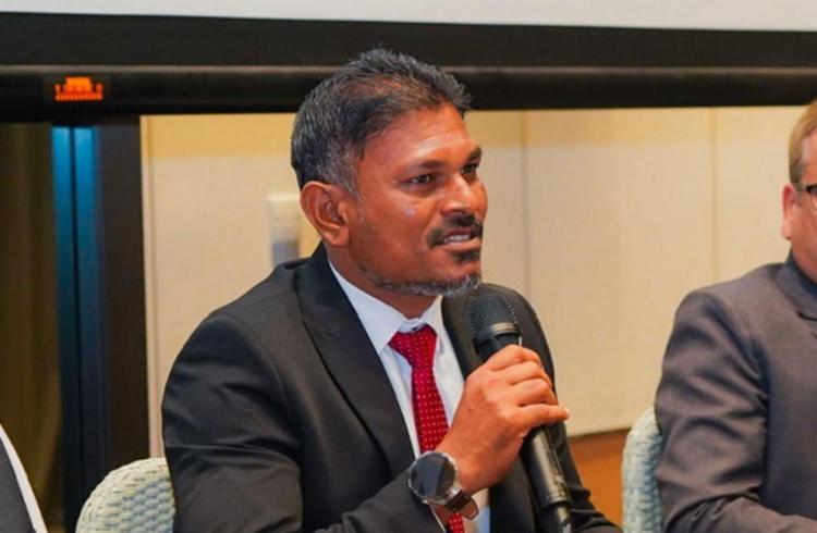 ގޮންޖެހުންތަކާއެކު ތިނަދޫ ސިޓީ މޭޔަރުކަން ސައުދު ކާމިޔާބު ކޮށްފި