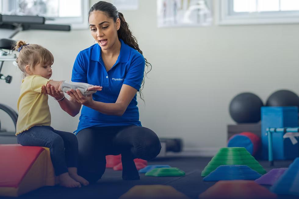 ތެރަޕީގެ ފަރުވާތަކަށް ތަމްރީންކުރުމުގެ ސްކޮލަރޝިޕްތަކަކަށް ހުޅުވާލައިފި