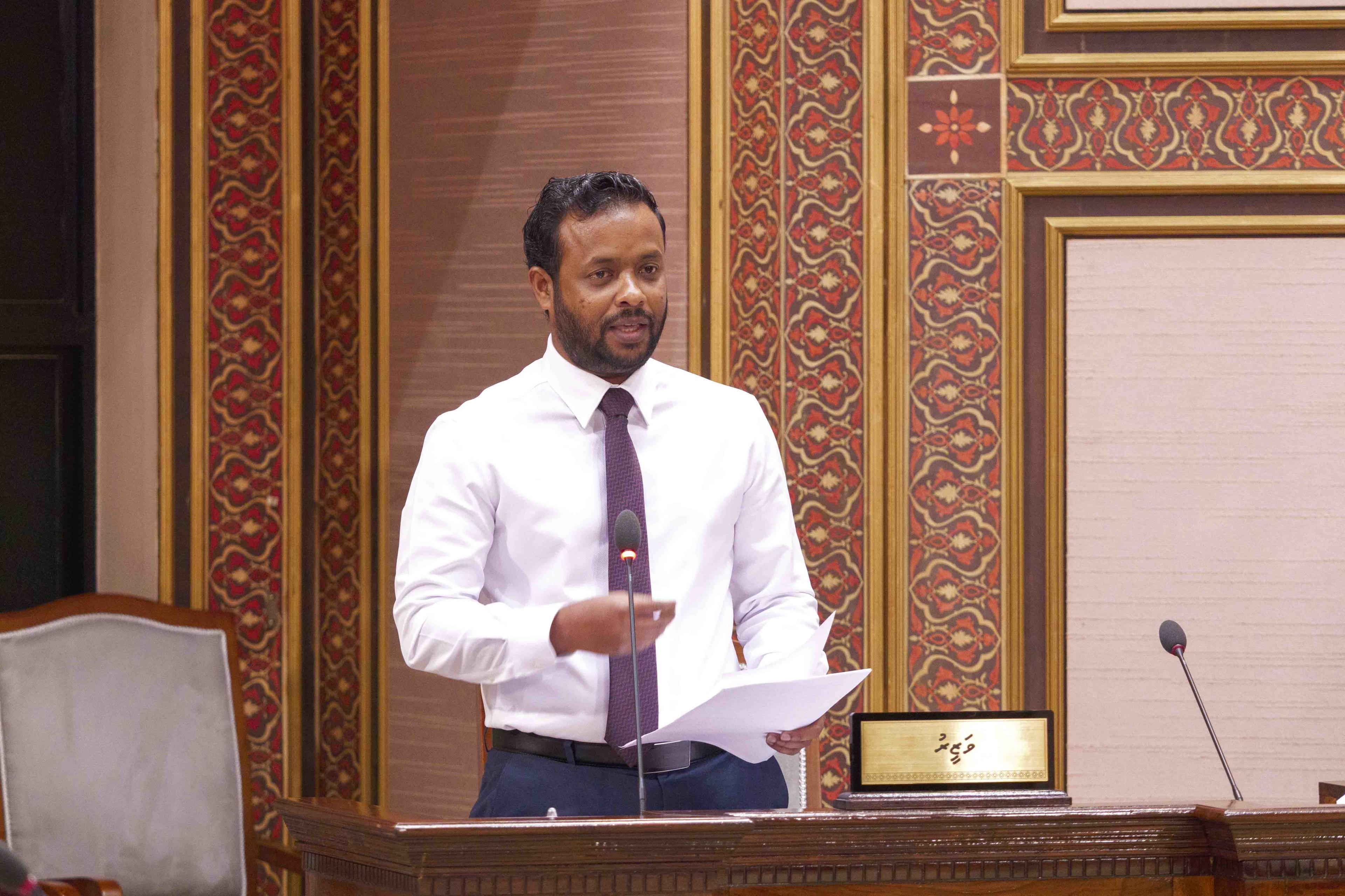 ފްލެޓް އެއްބަސްވުންތަކުގައި ސޮއިކުރުން  މަޑުޖައްސާލަންޖެހުނީ  ކުރީ ސަރުކާރުގެ ސަބަބުން: ވަޒީރު ޑރ މުއްތަލިބު 