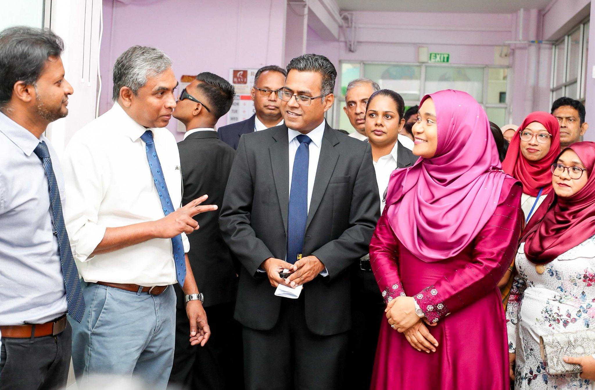 ފަސްޓްލޭޑީ، ލަންކާގެ ލޭޑީ ރިޖްވޭ ހޮސްޕިޓަލަށް ޒިޔާރަތް ކުރައްވައިފި