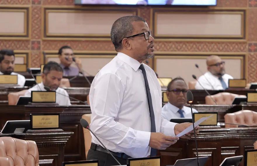 އަތޮޅު ކައުންސިލް އިއާދަކުރަން ހުށަހެޅި އިސްލާހު ބޭރުކޮށްލައިފި